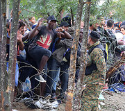 Pabėgėliai prie Makedonijos sienos