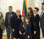 Apdovanojimų įteikimas prezidentūroje