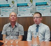 Čempionato organizatorius R. Kostiu&scaron;kevičius ir Me ro pavaduotojas P. Isoda spaudos konferencijoje