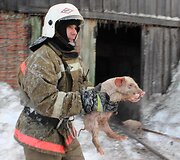Rusijoje i&scaron; gaisro gelbėjami par&scaron;iukai