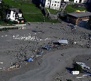 Nuo&scaron;liauža Bondo miestelyje