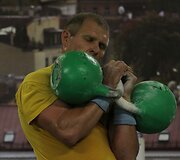 Tarptautinis sporto festivalis: svarsčių kilnojimo varžybos