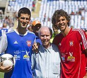 Novakas Džkovičius ir Gustavo Kuertenas (de&scaron;inėje)