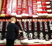 &bdquo;Bayern&ldquo; ir &bdquo;Borussia&ldquo; komandos ir jų aistruoliai ruo&scaron;iais svarbiausiai metų futbolo dvikovai.