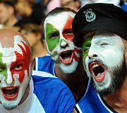Italijos rinktinės sirgaliai &scaron;venčia