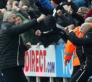 &bdquo;Necastle&ldquo; treneris Alanas Pardew