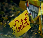 &bdquo;Borussia&ldquo; aistruolių plakatas prie&scaron; Mario Goetze