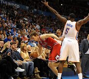 Mike'as Dunleavy ir Kedrickas Perkinsas