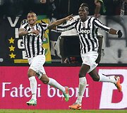 Arturo Vidalis ir Paulas Pogba
