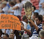 Neymarą palaikantis plakatas: &bdquo;Pirmyn, Brazilija laimės&ldquo;