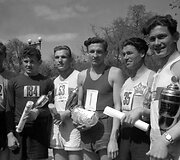 Janas Gadovičius su sportininkais, 1950 m.