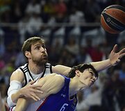 Andresas Nocioni ir Cedi Osmanas