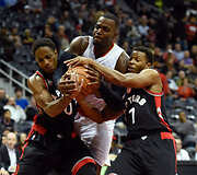 DeMaras DeRozanas ir Kyle'as Lowry stabdo Paulą Millsapą