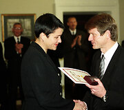 Daina Gudzinevičiūtė ir Rolandas Paksas, 2000 m. gruodis