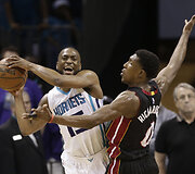 Kemba Walkeris ir Joshas Richardsonas