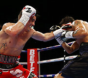Jorge'as Linaresas prie&scaron; Anthony Crolla