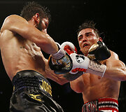 Jorge'as Linaresas prie&scaron; Anthony Crolla