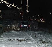 Nuo kelio nuvažiavęs automobilis Vilniuje atsidūrė &scaron;iltnamyje