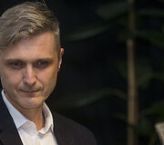 Ričardo Gavelio knygai &bdquo;Vilniaus pokeris&ldquo; trisde&scaron;imt: kaip sugroti ir sužaisti &scaron;iandien?