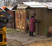 Tvarkomi apleisti garažai Karolini&scaron;kėse