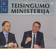 Teisingumo ministerijoje vyko pasitarimas-diskusija dėl galimos dvigubos kokybės prekių