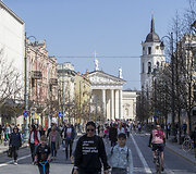 Saulėta sekmadienio popietė Vilniaus centre
