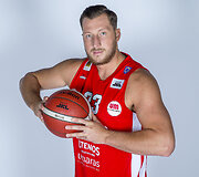 Rokas Gustys