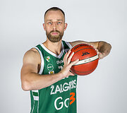 Artūras Milaknis