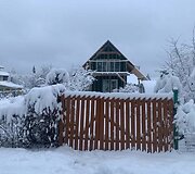 Irena kartu su vyru atnaujino sodo namelį