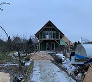 Irena kartu su vyru atnaujino sodo namelį