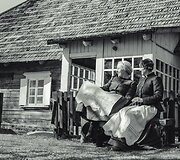 Malvina &ndash; Irma Marčienė, Akvelina &ndash; renginių organizatorė ir dorinio ugdymo mokytoja Au&scaron;relė Sereikienė (kairėje)