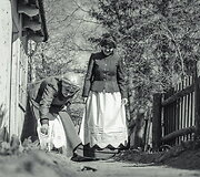 Malvina &ndash; Irma Marčienė, Akvelina &ndash; renginių organizatorė ir dorinio ugdymo mokytoja Au&scaron;relė Sereikienė (kairėje)
