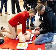 Valentino dieną Vilniaus ir Kauno oro uostuose kvietė i&scaron;mokti naudotis automatiniais defibriliatoriais