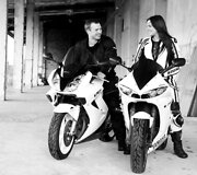 Kristina kartu su vyru lakūnu suvedė motociklai