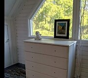 Agnė atnaujino sodo namelį ir jame buvusius baldus
