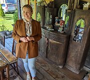 Roberta dirba ne tik Dargužių amatų centre, bet ir turi sūrių krautuvėlę
