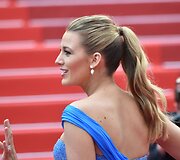 Blake Lively stilius Kanų festivalyje