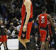 &bdquo;Toronto Raptors&ldquo; ir vėl patyrė pralaimėjimą &ndash; tai jau 14-oji klubo nesėkmė NBA čempionate