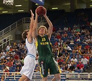 Lietuvos krep&scaron;inio rinktinė kovoja su Italijos komanda: Mindaugas Kuzminskas