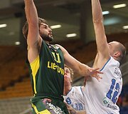 Lietuvos krep&scaron;inio rinktinė kovoja su Italijos komanda: Linas Kleiza