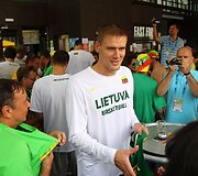 Lietuvos krep&scaron;inio rinkitnės žaidėjų susitikimas su sirgaliais Jesenicėse