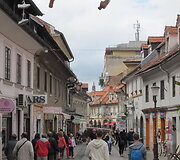 Pasvaik&scaron;čiojimas po Liublianą ir vaizdai i&scaron; miesto karalių pilies