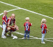 Miuncheno &bdquo;Bayern&ldquo; klubo žaidėjai ir treneriai  &scaron;venčia pergalę Bundeslygos čempionate