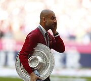 Miuncheno &bdquo;Bayern&ldquo; klubo žaidėjai ir treneriai  &scaron;venčia pergalę Bundeslygos čempionate
