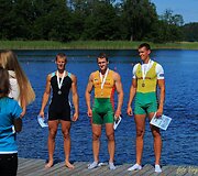 Lietuvos irklavimo čempionatas &ndash; i&scaron;dalinta 17 apdovanojimo komplektų