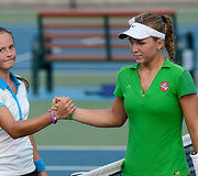 Akvilė Paražinskaitė ir rusė Darja Kasatkina
