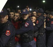 Albanijos futbolo rinktinę sirgaliai pasitinka kaip nugalėtojus