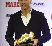 Cristiano Ronaldo įteiktas &bdquo;Auksinio batelio&ldquo; prizas