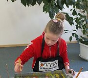Margučiai tapyti ant vandens