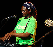  &bdquo;The Refugee All Stars&ldquo; koncerto akimirka 